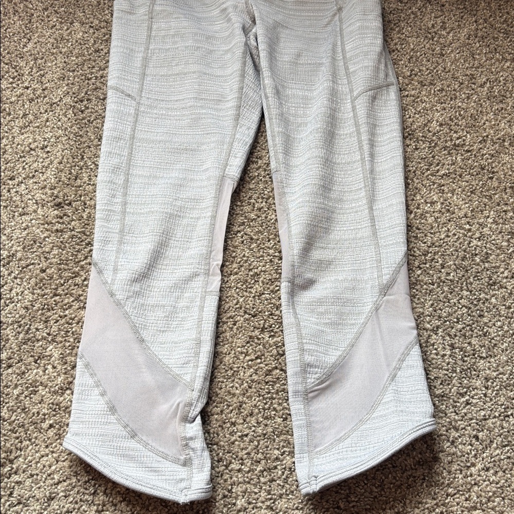 Athleta Capri Leggings - Picture 7 of 8